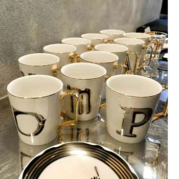 Kemik Çini Kupa Kahve fincan ve çay tabağı Ev Drinkware İngilizce Öğleden Sonra çay bardağı İzleme Altın İngilizce Alfabe Çift Hediye Bardak